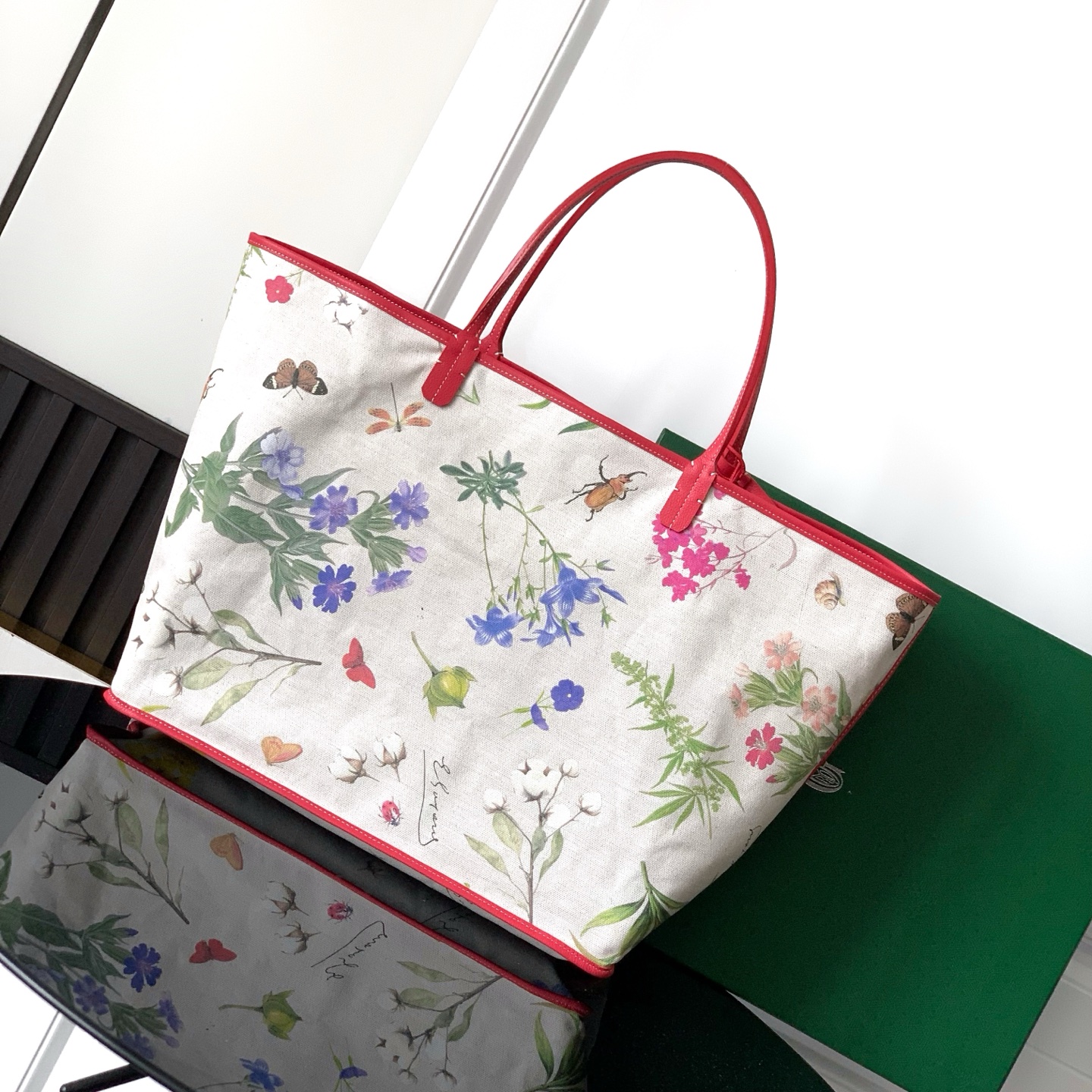 Goyard Fuchsia PM Saint Louis Reversible Bag in red