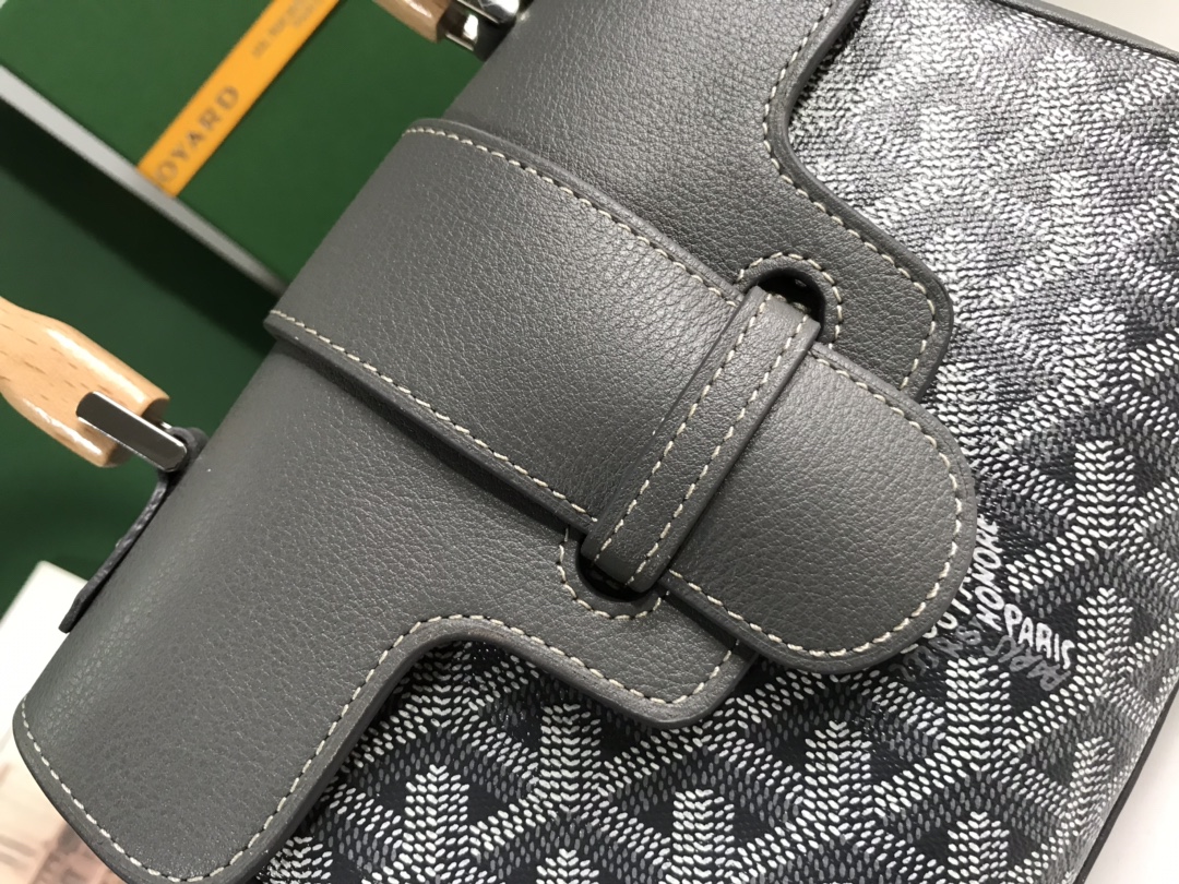 GOYARD Goyardine Mini Saigon Grey 1555141 |