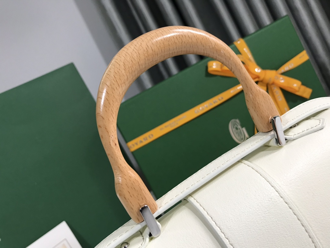 Goyard White Goyardine Coated Canvas and Leather Mini Saigo