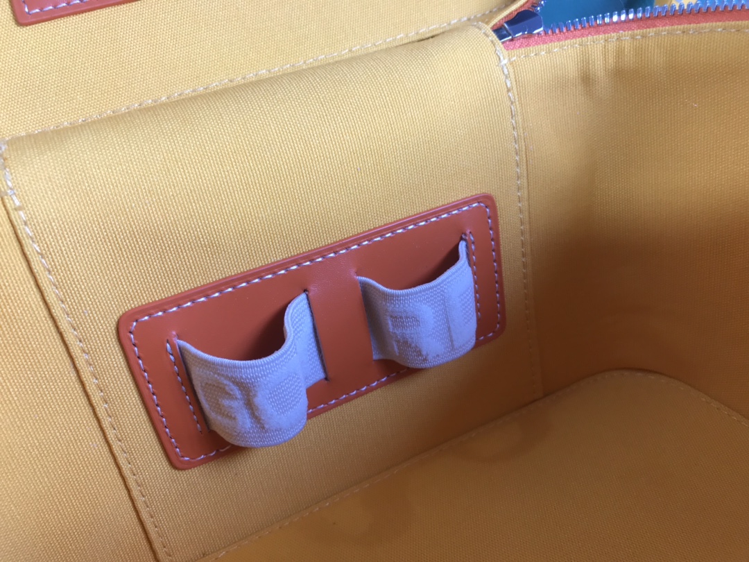 GOYARD Goyardine Muse Vanity Case orange