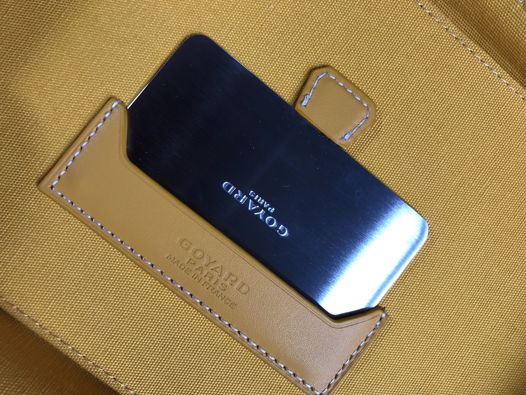 GOYARD Goyardine Muse Vanity Case Yellow 1384382