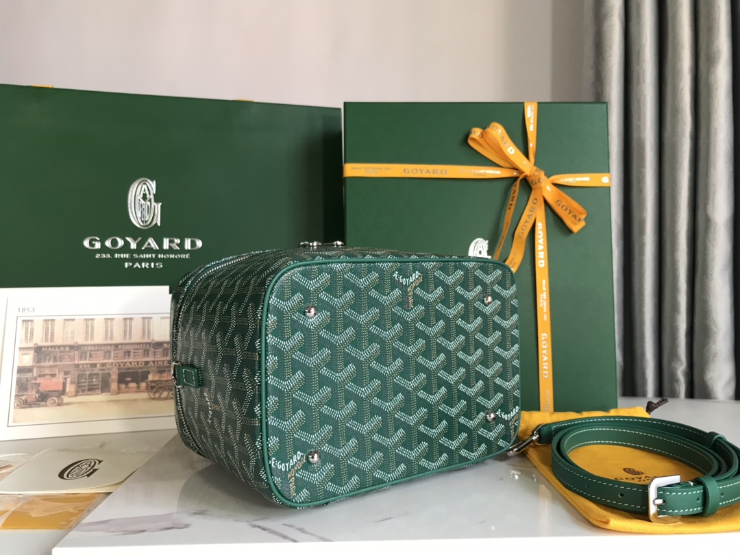GOYARD Goyardine Muse Vanity Case Green 1097513