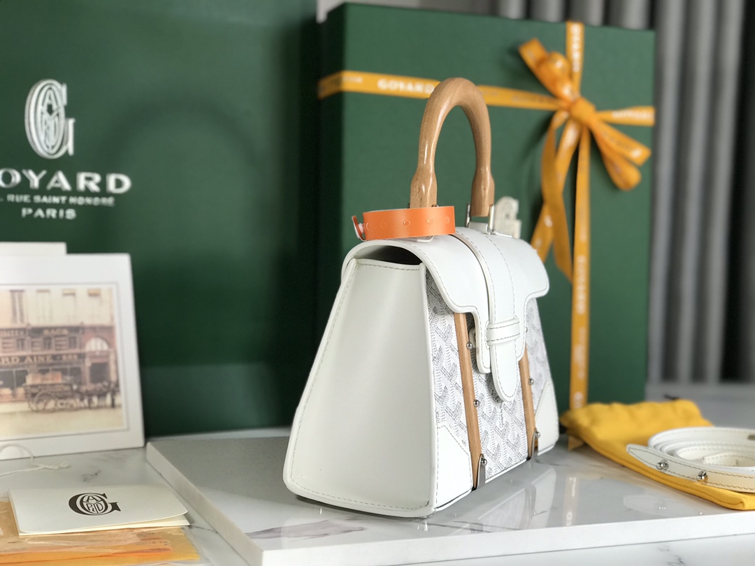 Pre-owned Goyard Goyardine Saigon Structured PM White |