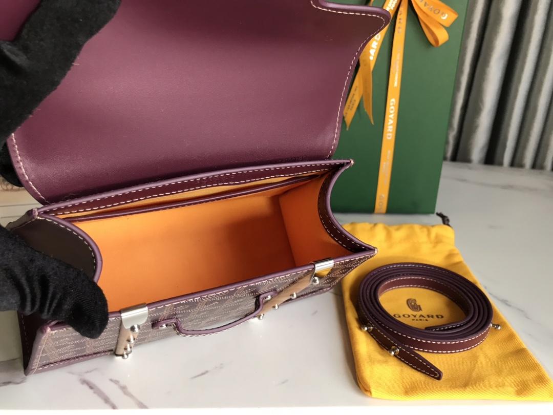 Saïgon leather handbag Goyard Burgundy in Leather