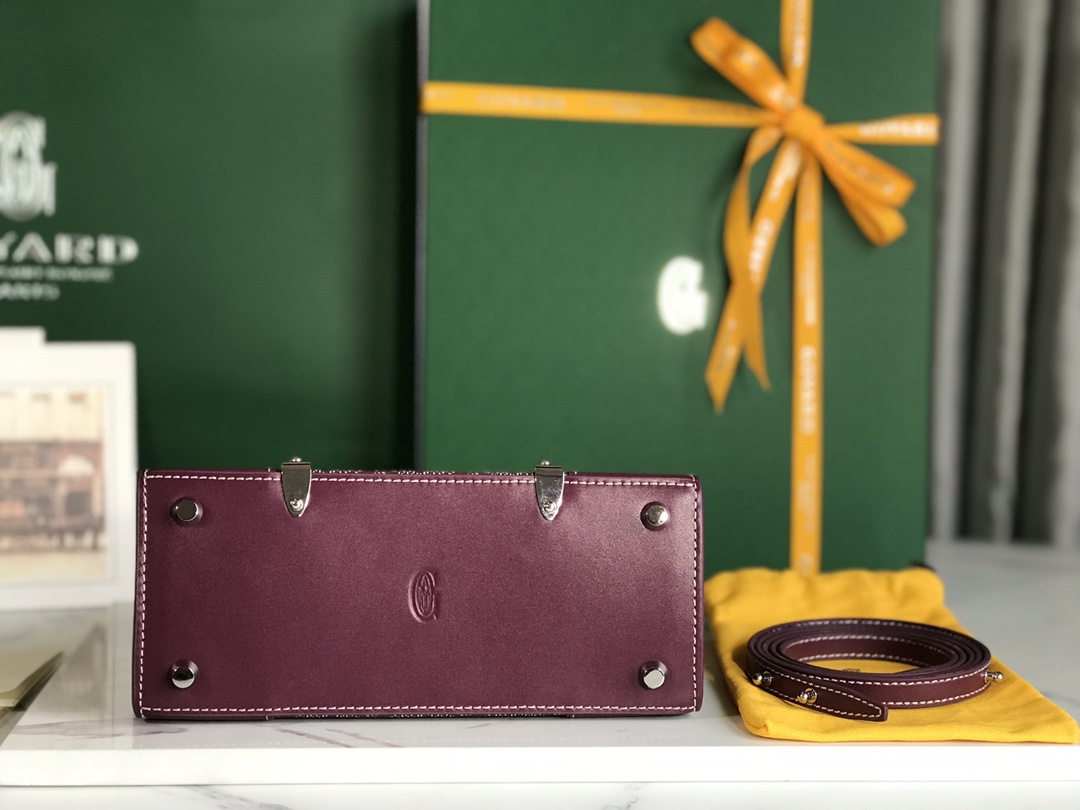 Saïgon leather handbag Goyard Burgundy in Leather