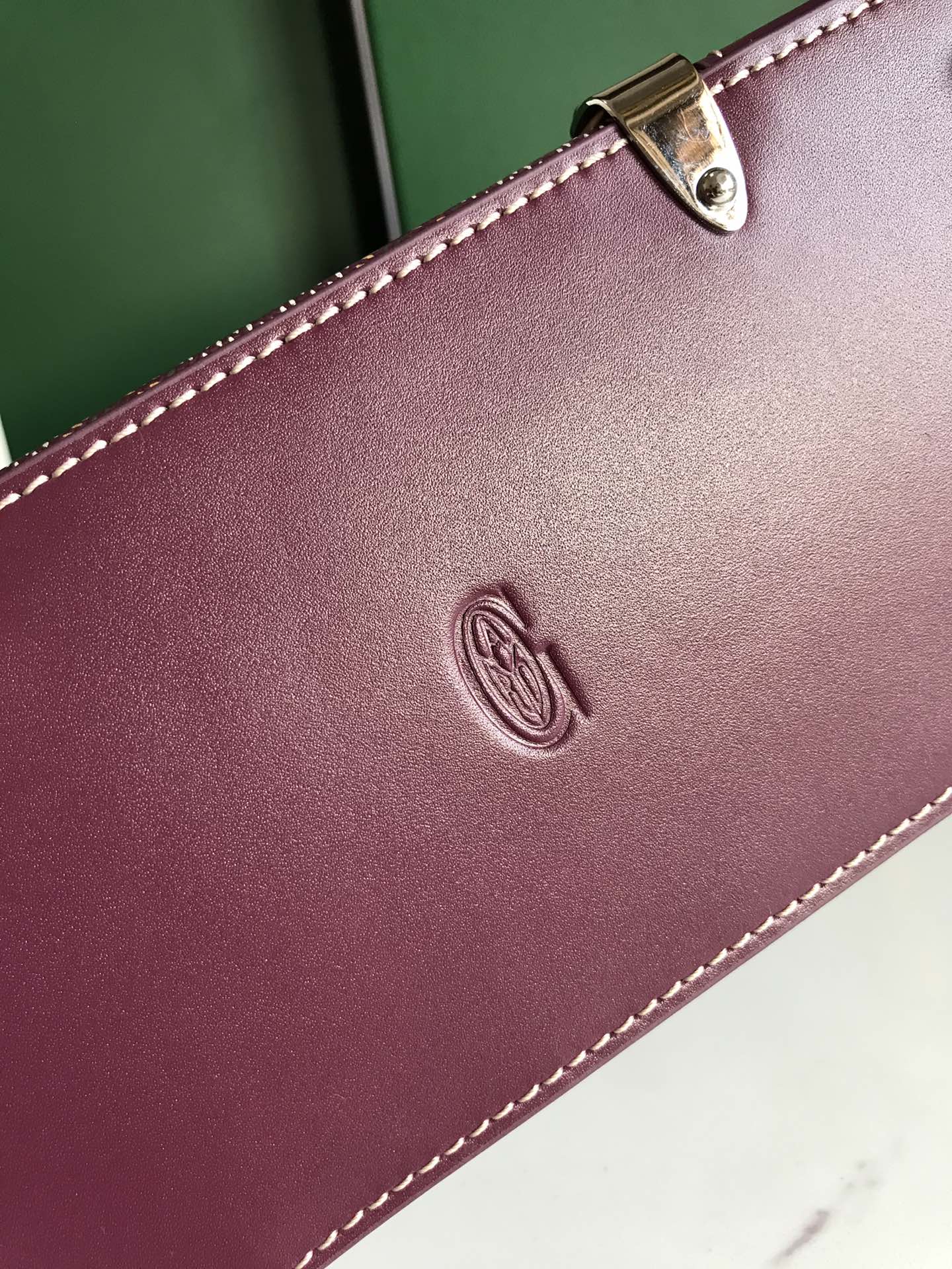 Saïgon leather handbag Goyard Burgundy in Leather