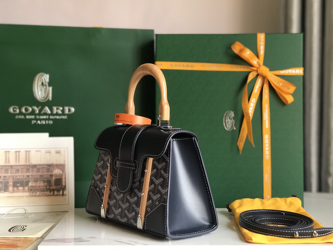 Goyard Saigon Structure Mini Bag blue navy