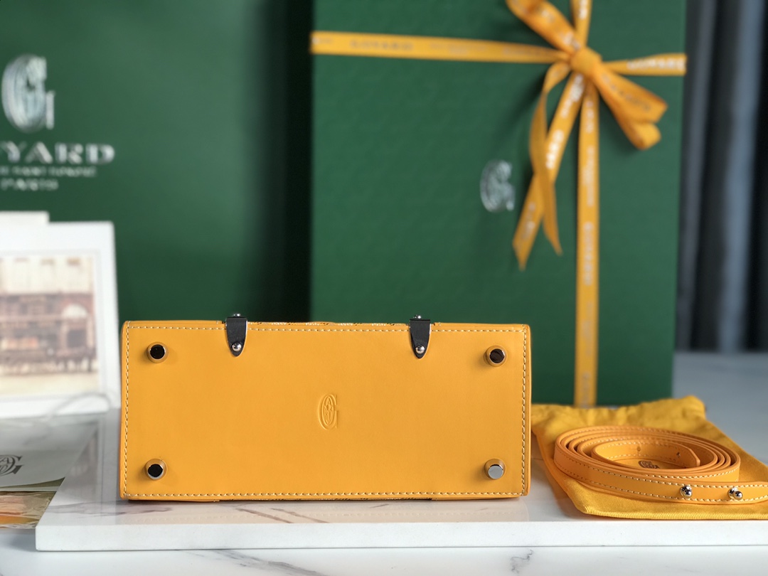 GOYARD Goyardine Saigon PM Yellow