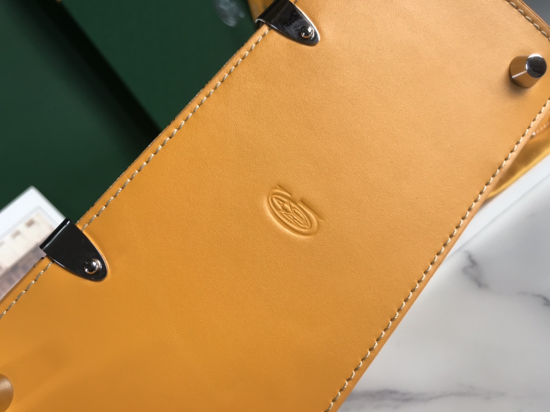 GOYARD Goyardine Saigon PM Yellow
