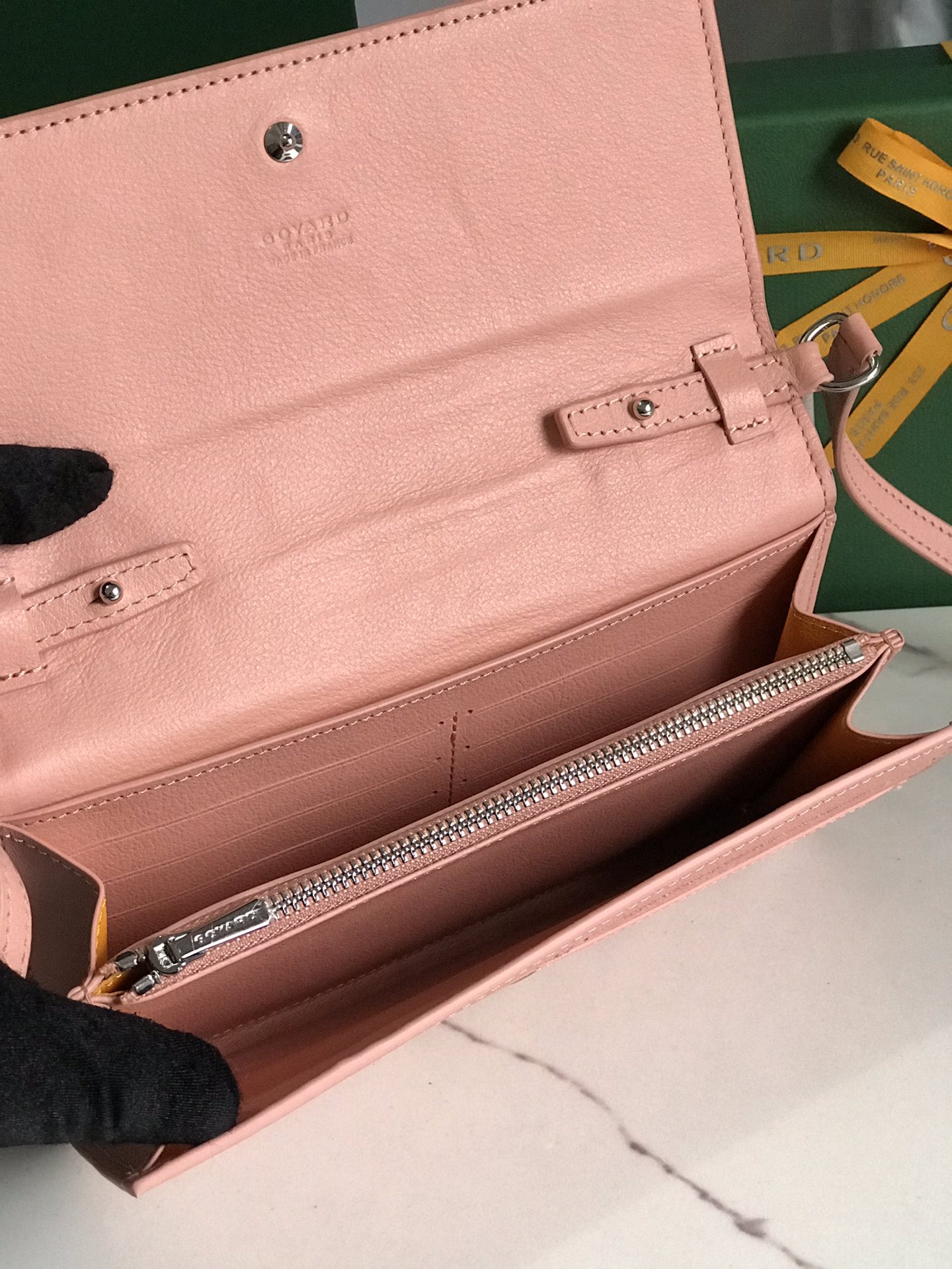 GOYARD Goyardine Varenne Continental Wallet pink