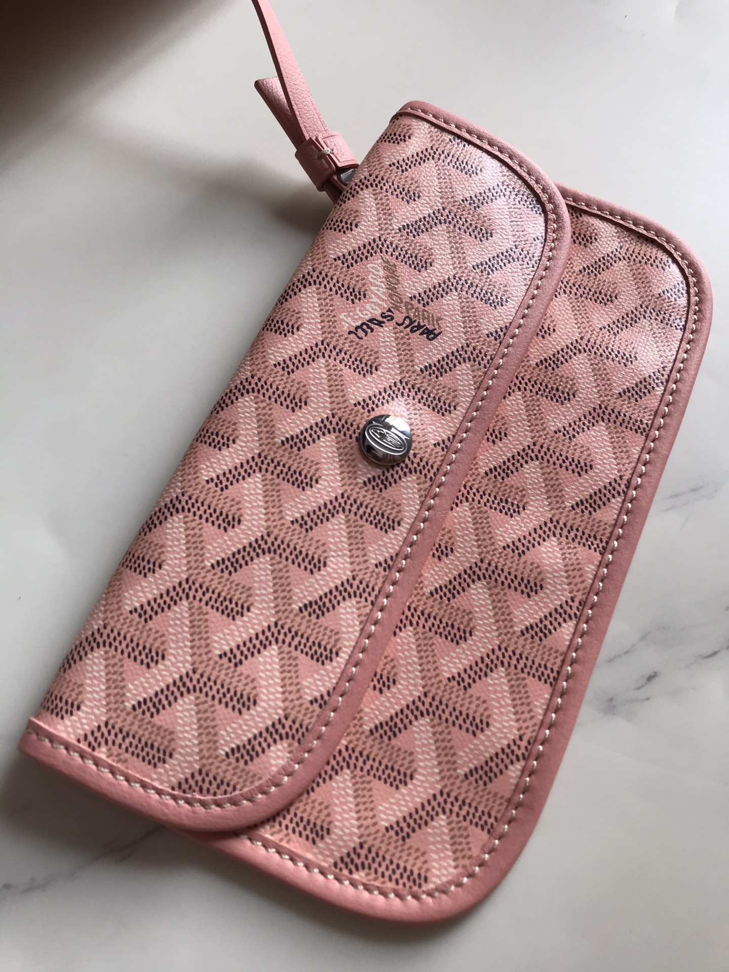 Goyard Pearly Coral Goyardine Canvas And Chevroches bang in pink