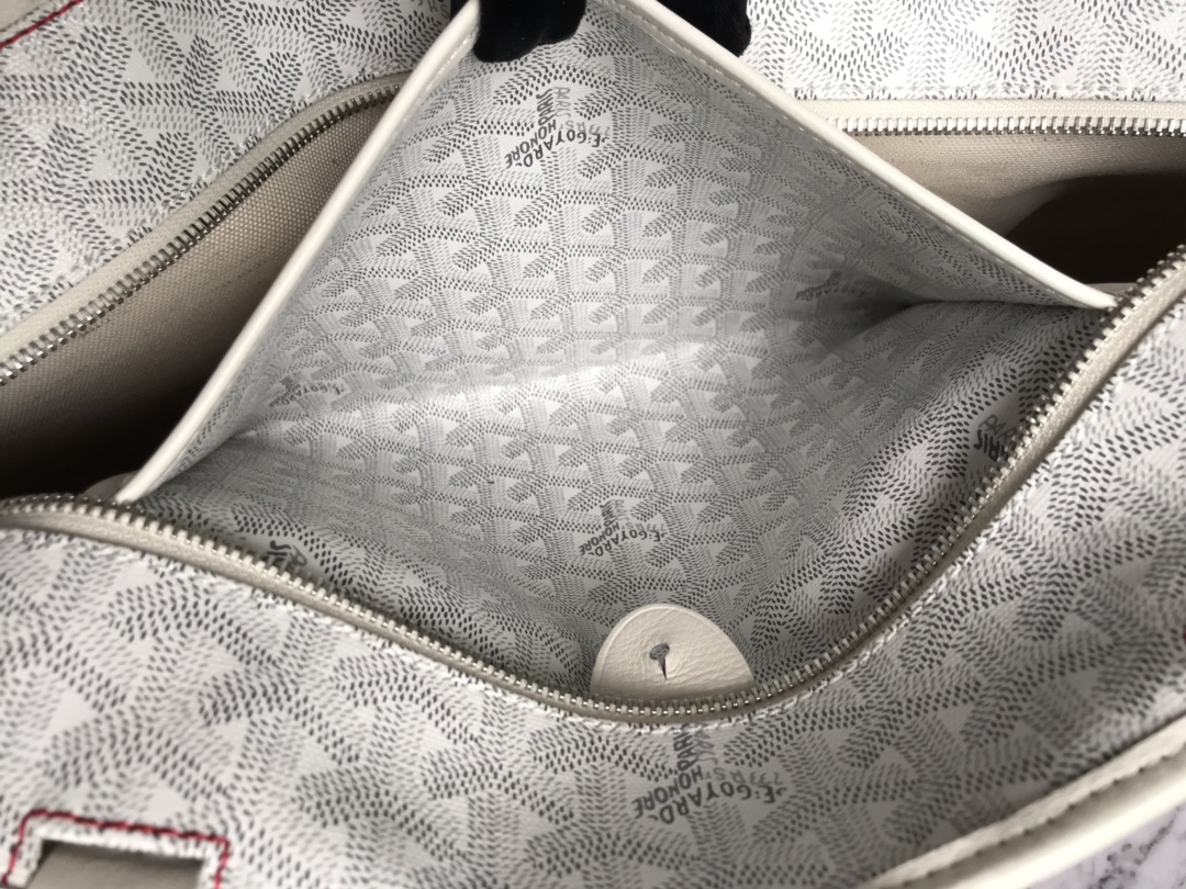 Goyard White Goyardine Coated Canvas and Leather Saint