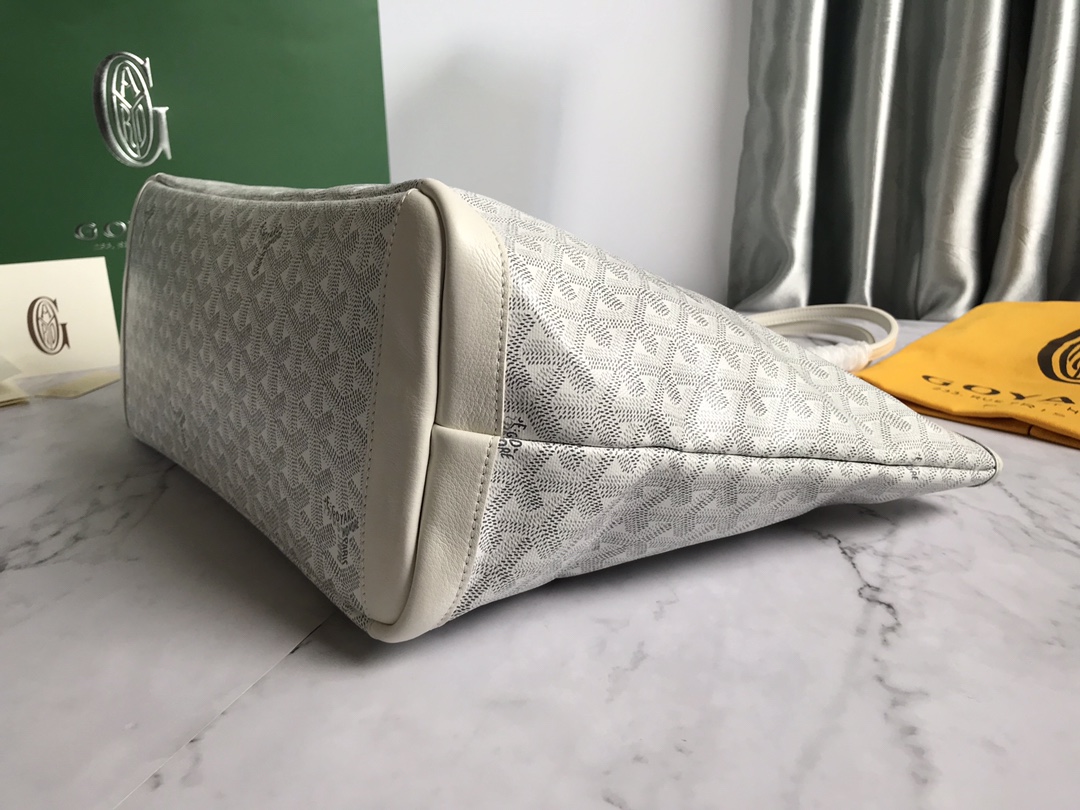 Goyard White Goyardine Coated Canvas and Leather Saint