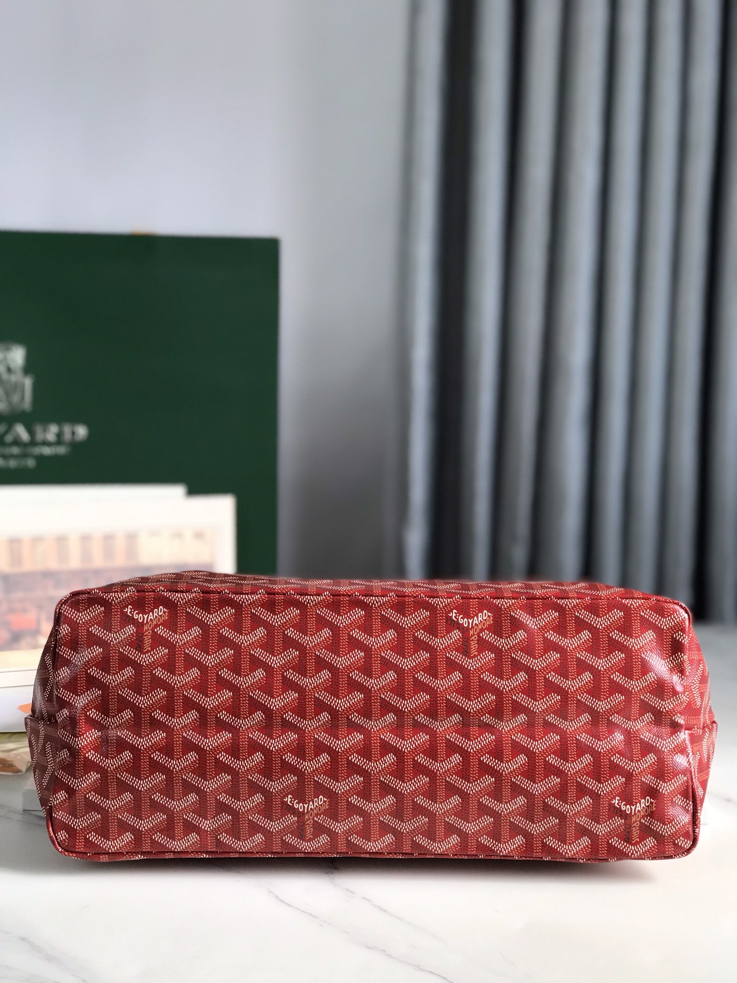 Goyard Bohème Hobo Bag Women's Tote red