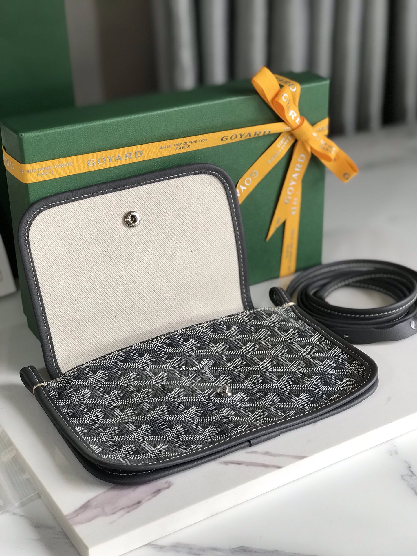 Goyard Plumet Pouch black Women's Bag