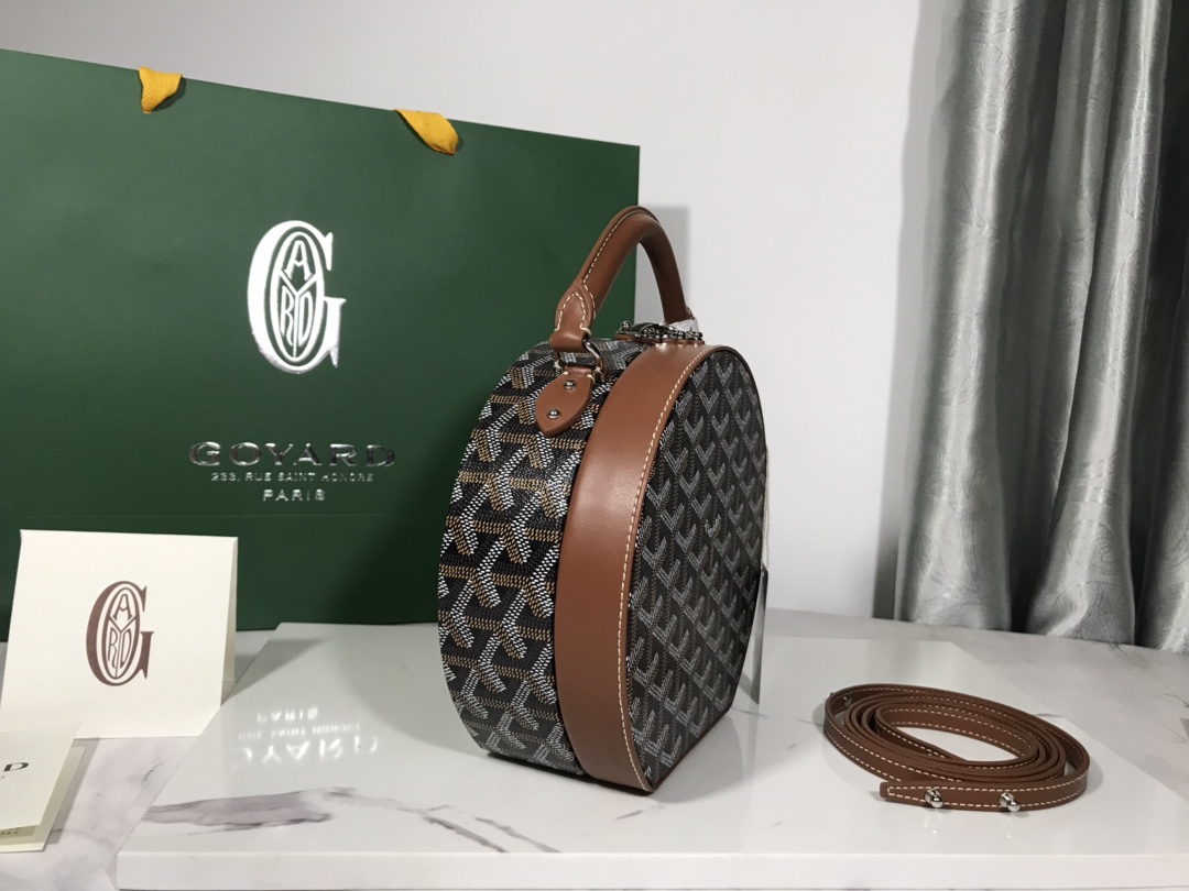 GOYARD Goyardine Alto Hatbox Brown gray.