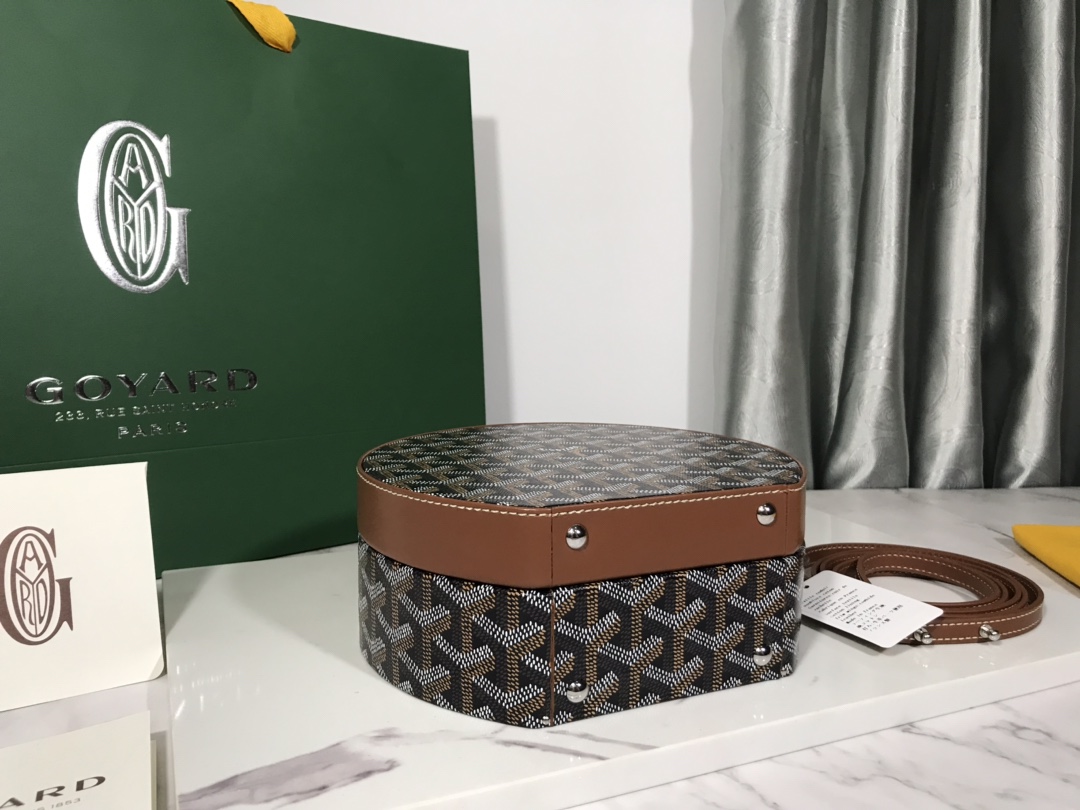 GOYARD Goyardine Alto Hatbox Brown gray.