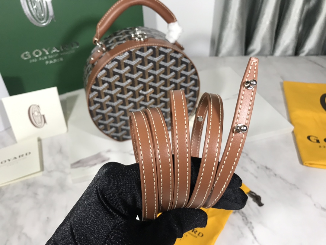 GOYARD Goyardine Alto Hatbox Brown gray.