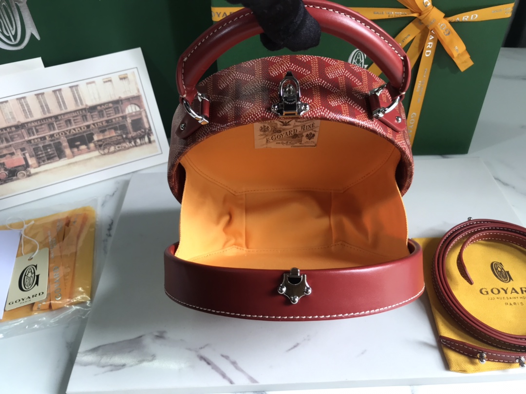 GOYARD Goyardine Alto Hatbox red