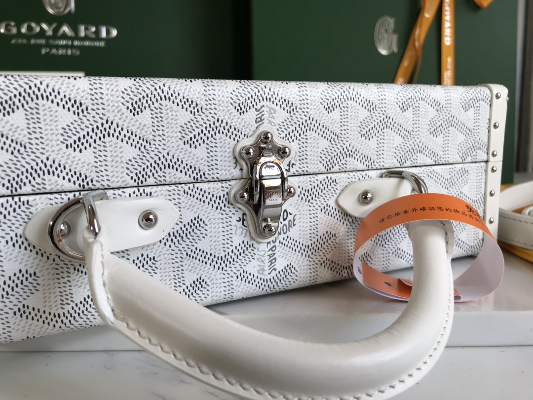 Goyard Grand Hotel Trunk Bag white | eBay