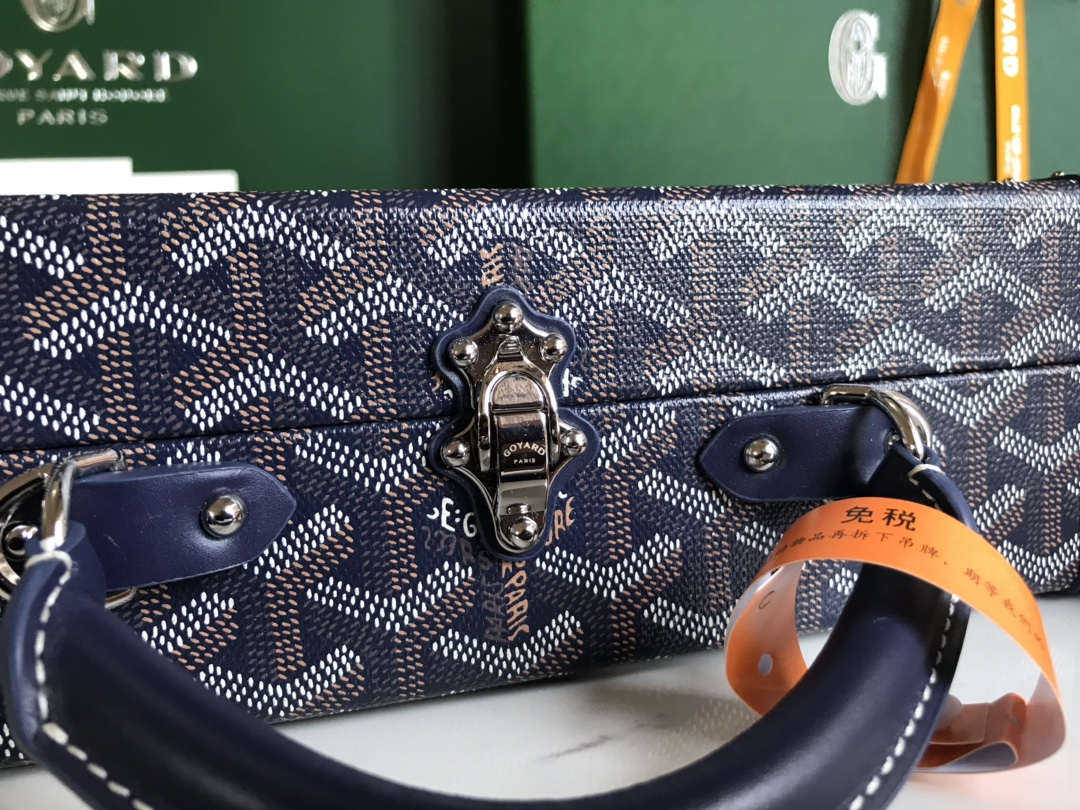 Goyard Grand Hotel Trunk Bag navy| eBay