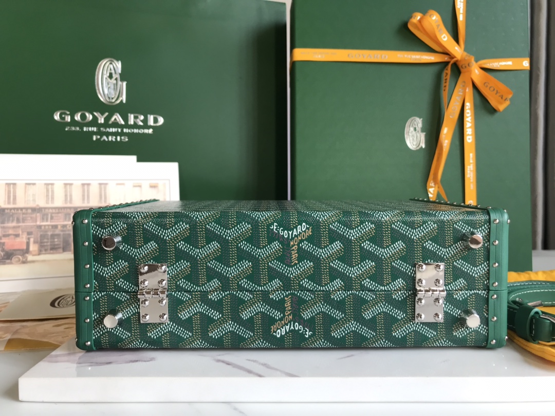Goyard Grand Hotel Trunk Bag green| eBay