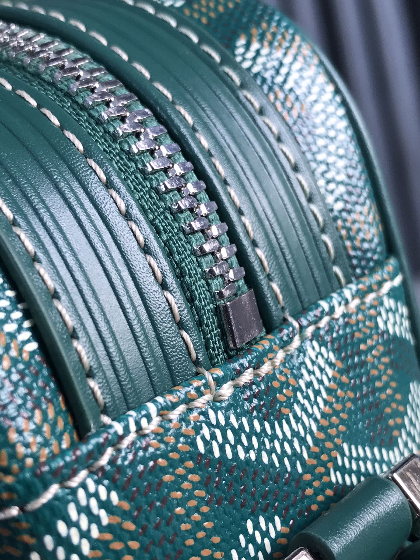 GOYARD Herringbone Cup Vert PM Shoulder Bag PVC green