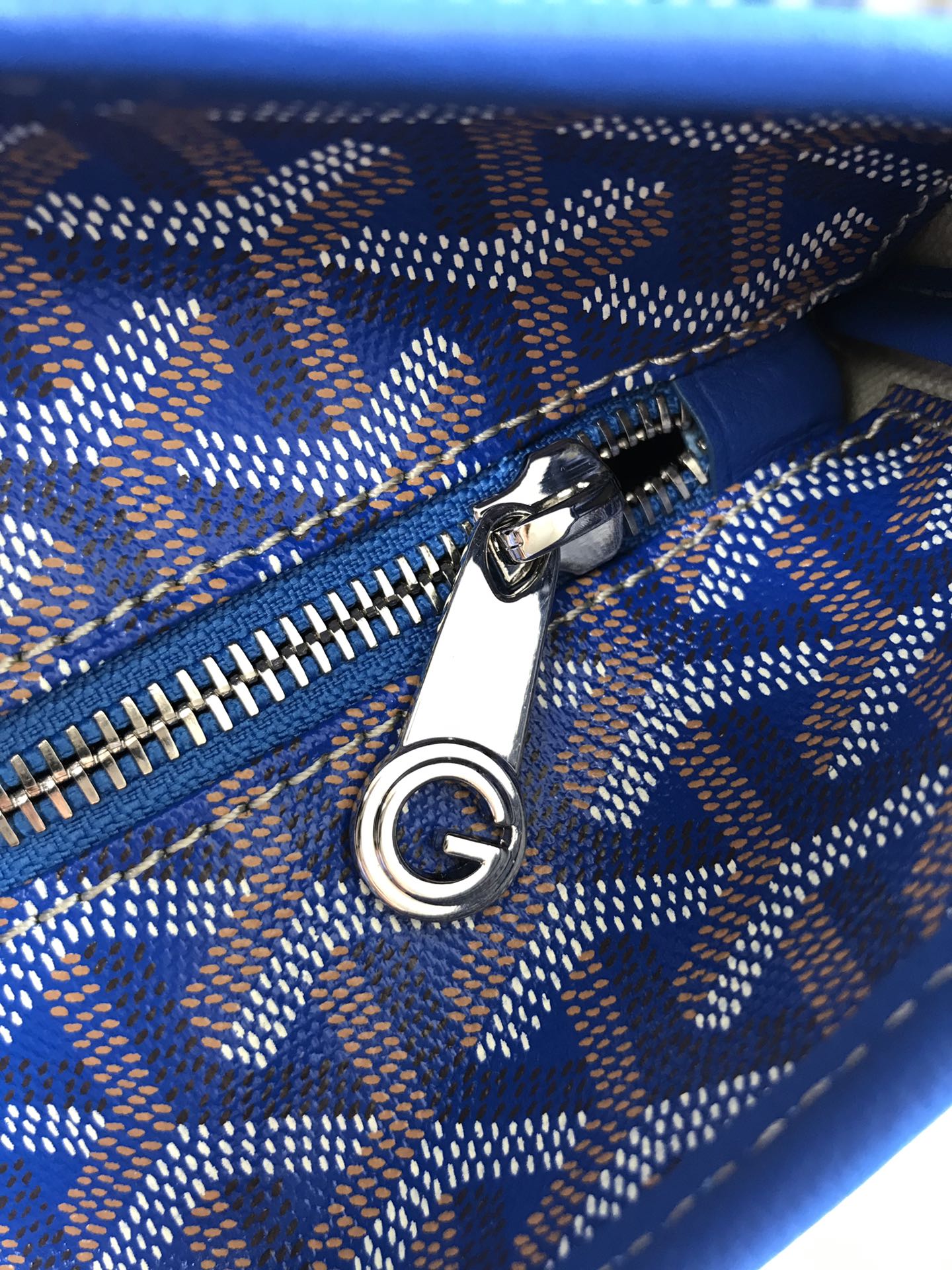 Goyard Artois PM Tote Bag for Women Blue N-QL |