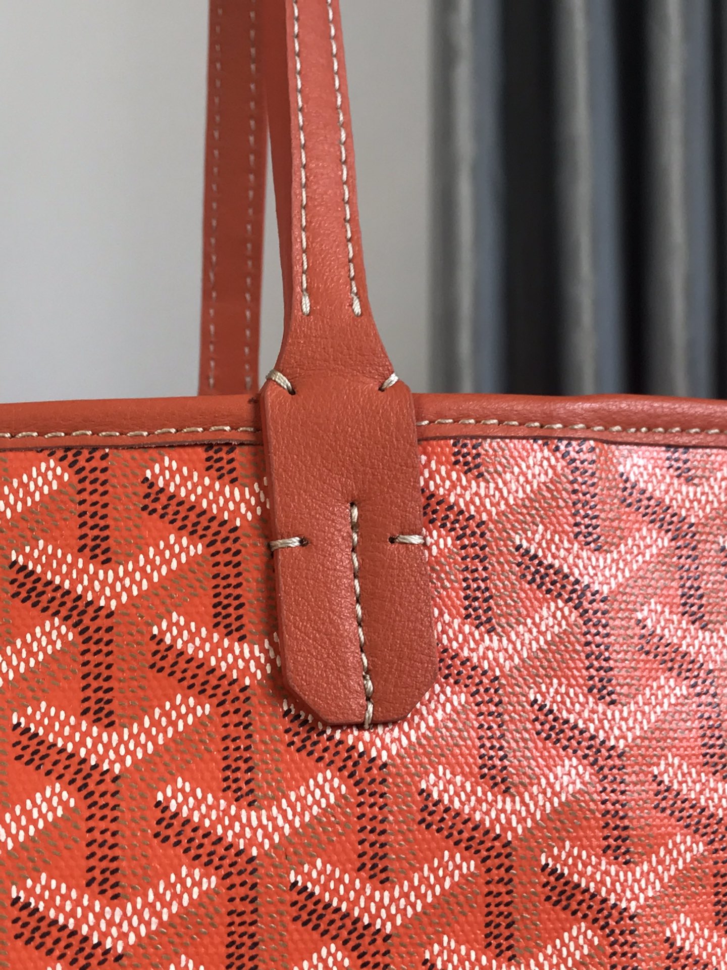 Goyard Artois PM Tote Bag for Women Black orange N-QL |