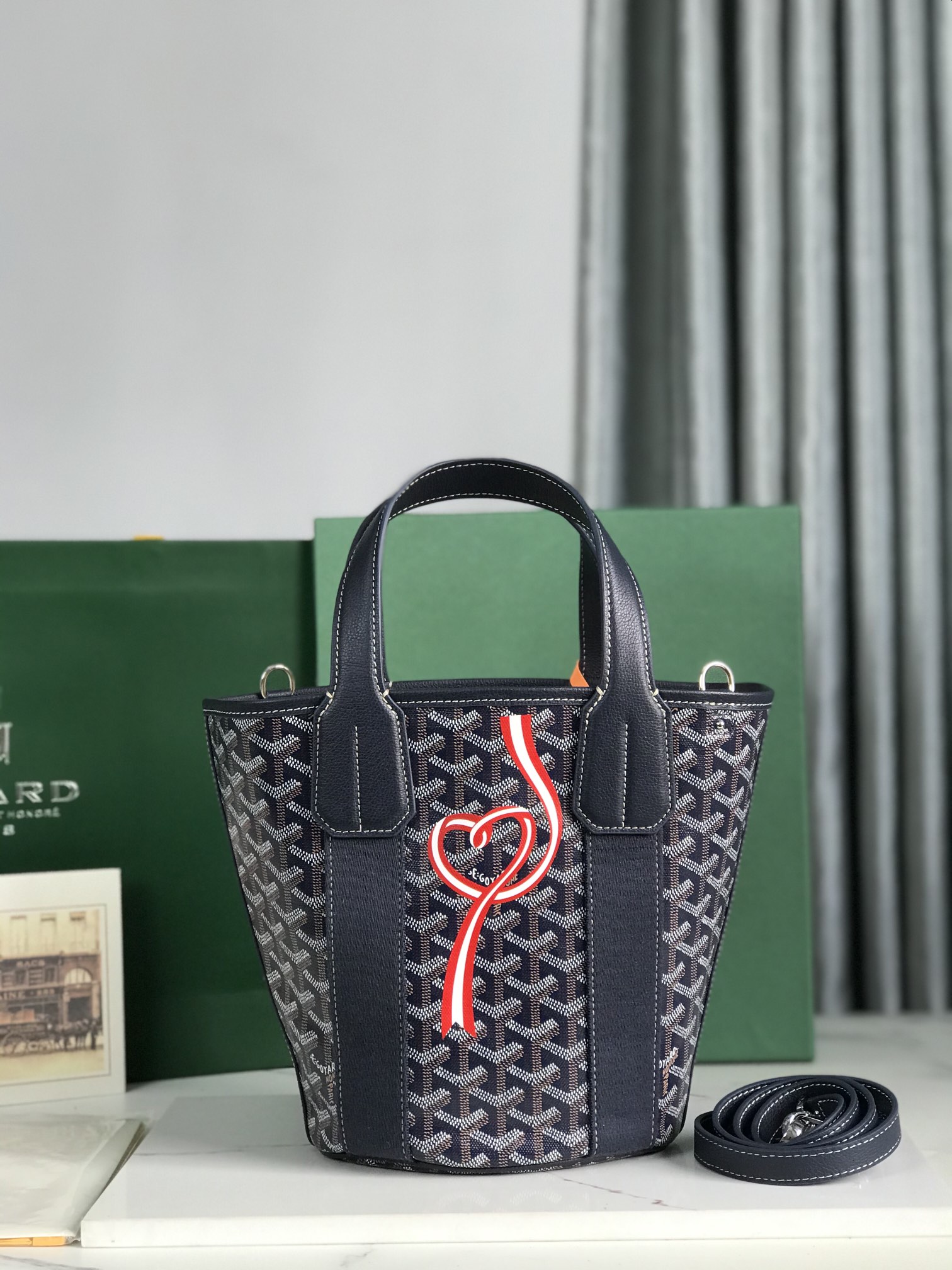 Pre-Owned Goyard PM Belharra Tote Printed Coated Canvas  bag in navy