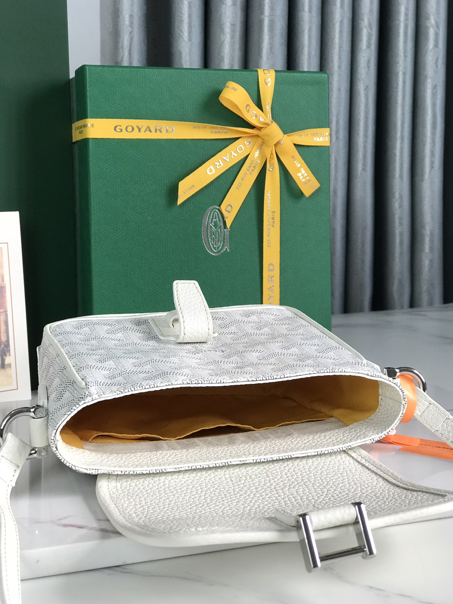 GOYARD Chevron Grand white 923372 |