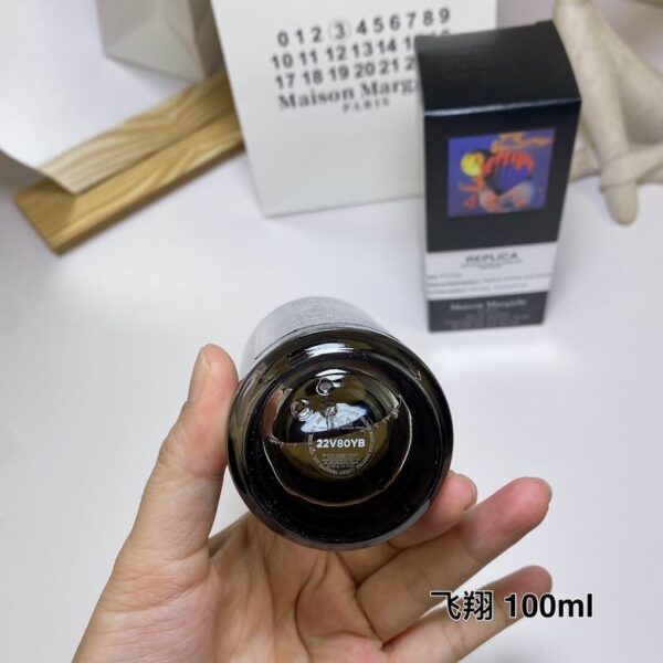 Maison Margiela Replica Flying – Eau de Parfum Unisex 100 ml / 3.4 oz