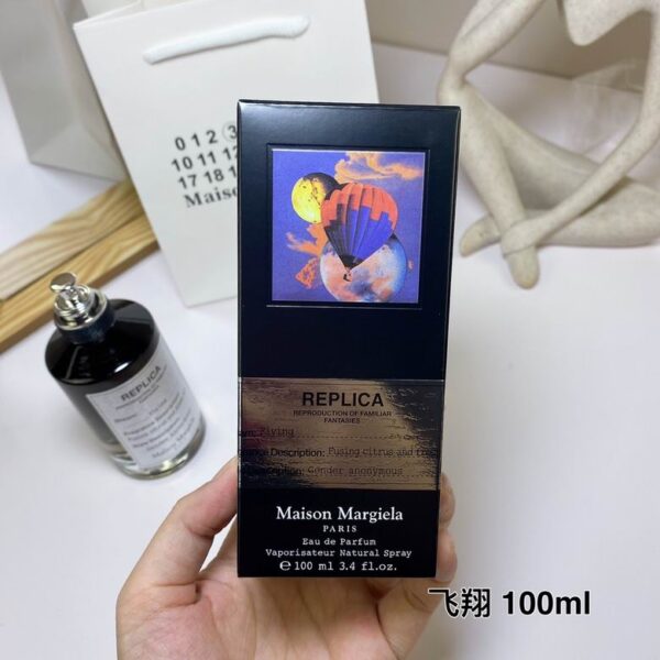 Maison Margiela Replica Flying – Eau de Parfum Unisex 100 ml / 3.4 oz