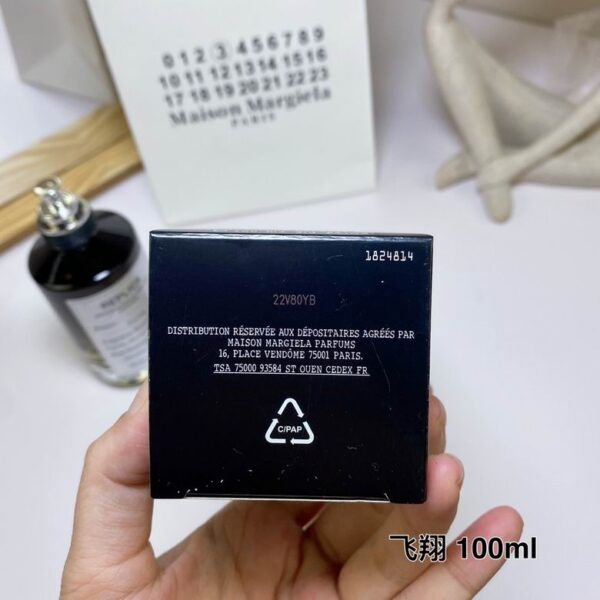 Maison Margiela Replica Flying – Eau de Parfum Unisex 100 ml / 3.4 oz
