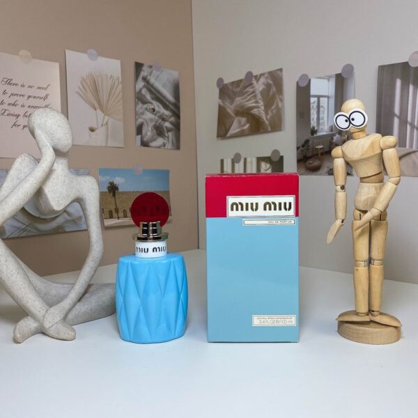 Miu Miu Eau de Parfum Natural Spray 100ml / 3.4oz – Women’s Perfume