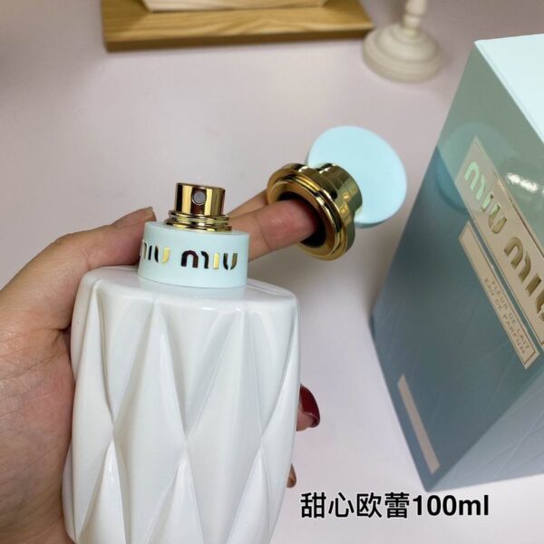 Miu Miu Fleur de Lait Eau de Parfum Spray 100ml – Women’s Perfume