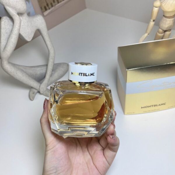 Montblanc Signature Absolue – Eau de Parfum for Women 90 ml / 3.0 oz