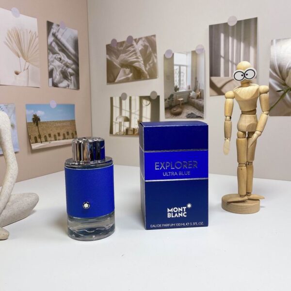 Montblanc Explorer Ultra Blue – Eau de Parfum for Men 100 ml / 3.4 oz