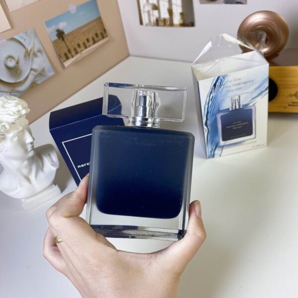 Narciso Rodriguez For Him Bleu Noir Extrême Eau de Toilette 100ml – Men’s Cologne