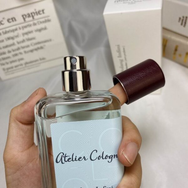ATELIER COLOGNE OOLANG INFINI COLOGNE ABSOLUE NATURAL SPRAY 100 ML/3.3 OZ. (D)