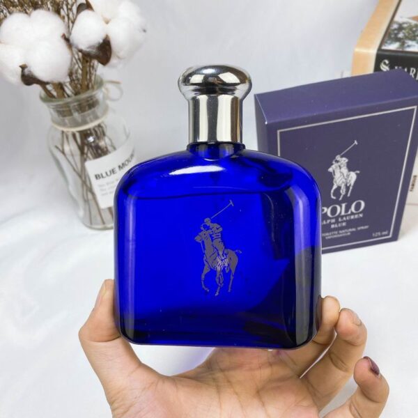 Ralph Lauren Polo Blue Eau de Toilette Spray – Fresh, Clean & Invigorating (125ml)