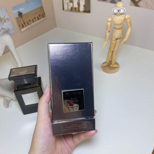 Tom Ford Oud Wood Eau de Parfum – 3.4 oz / 100ml (Black Edition)