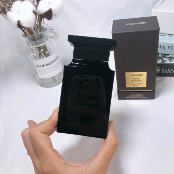 Tom Ford Noir de Noir Eau de Parfum – Unisex Fragrance – 100ml / 3.4 oz