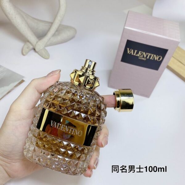 Valentino Garavani  Uomo / Valentino EDT Spray3.4 oz /100 ml