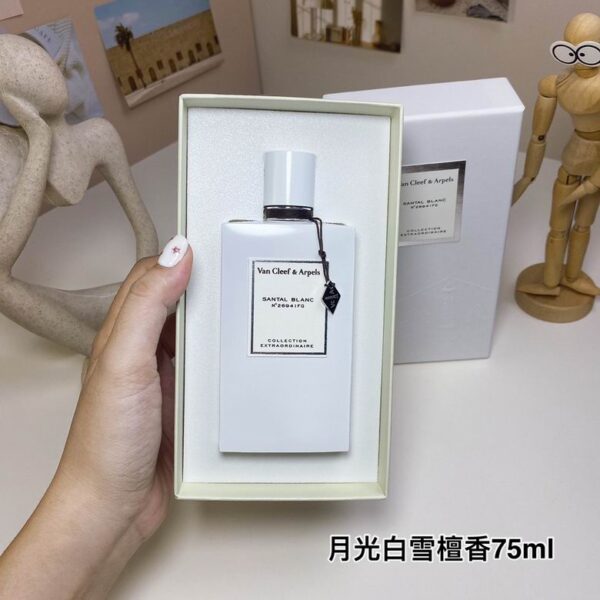 Van Cleef & Arpels Santal Blanc Eau de Parfum, 2.5 oz.