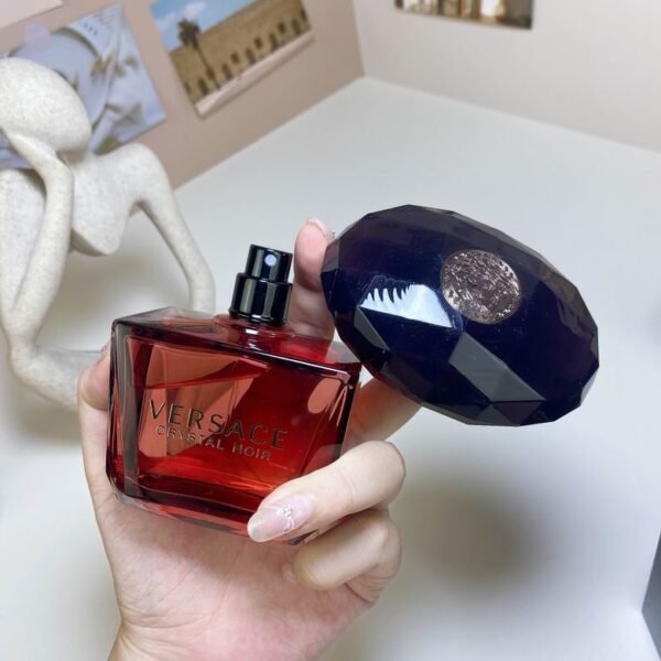 Versace Crystal Noir – Eau de Toilette 90 ml