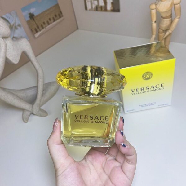 Versace Yellow Diamond – Eau de Toilette for Women 90 ml / 3.0 oz