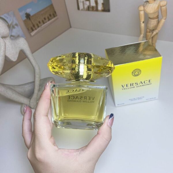 Versace Yellow Diamond – Eau de Toilette for Women 90 ml / 3.0 oz