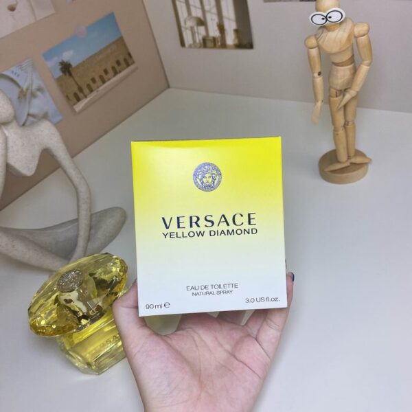 Versace Yellow Diamond – Eau de Toilette for Women 90 ml / 3.0 oz