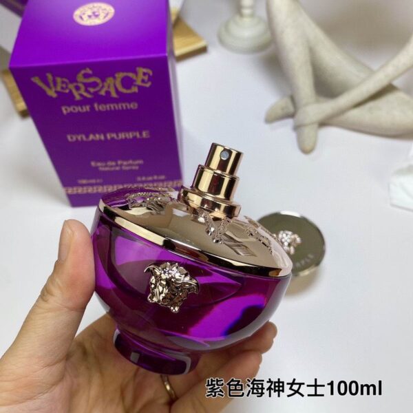 Versace Pour Femme Dylan Purple – Eau de Parfum 100 ml